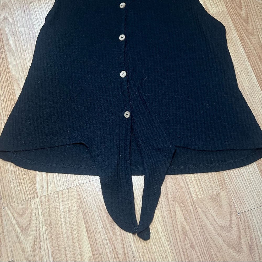 Paper Crane Waffle Knit Tank Top Womens Size Small Sleeveless Black Button Shirt - Picture 3 of 5